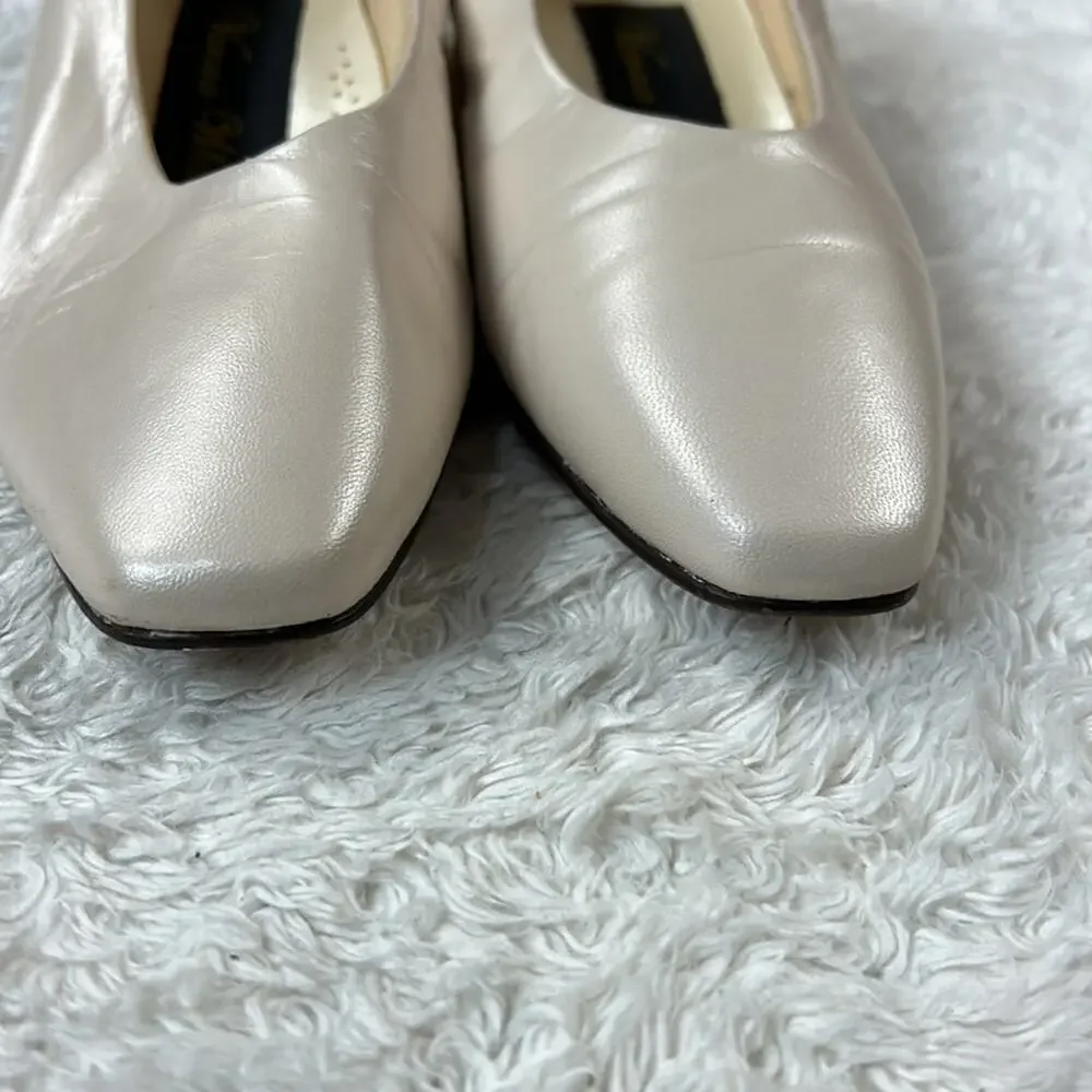 Vintage 80s Vanna White chunky heeles‎ cream square toed pumps, size 7 W